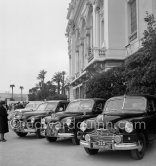 N° 141 Edge / Tyrer, N° 153 Rawlings / Tracey, N° 353 Mylonadis / Alvigini all on Standard Vanguard. Rallye Monte Carlo 1951. - Photo by Edward Quinn