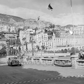N° 254 Waring / Wadham on Jaguar Mark V taking part in the regularity speed test on the circuit of the Monaco Grand Prix. Rallye Monte Carlo 1951. - Photo by Edward Quinn