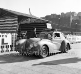 N° 166 Gascoigne-Pees / Stout on Healey Elliott. Rallye Monte Carlo 1953. - Photo by Edward Quinn