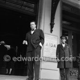 Orson Welles in front of the Casino in Monte Carlo. Welles came to the Riviera to present his film "Othello" at the Cannes Film Festival. He received the "Palme d’Or" for the film. The film, at present a "classique", was "vilipendé" by most of the critics. Monte Carlo 1952. - Photo by Edward Quinn